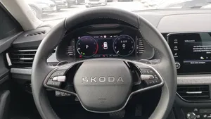 Skoda Kamiq 1.0 TSI Selection | Thumbnail 11 von 22