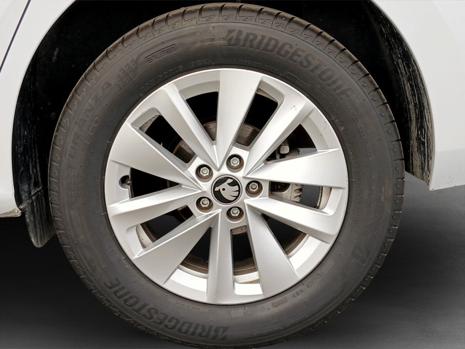 Skoda Kamiq 1.0 TSI Selection | Bild 6 von 22