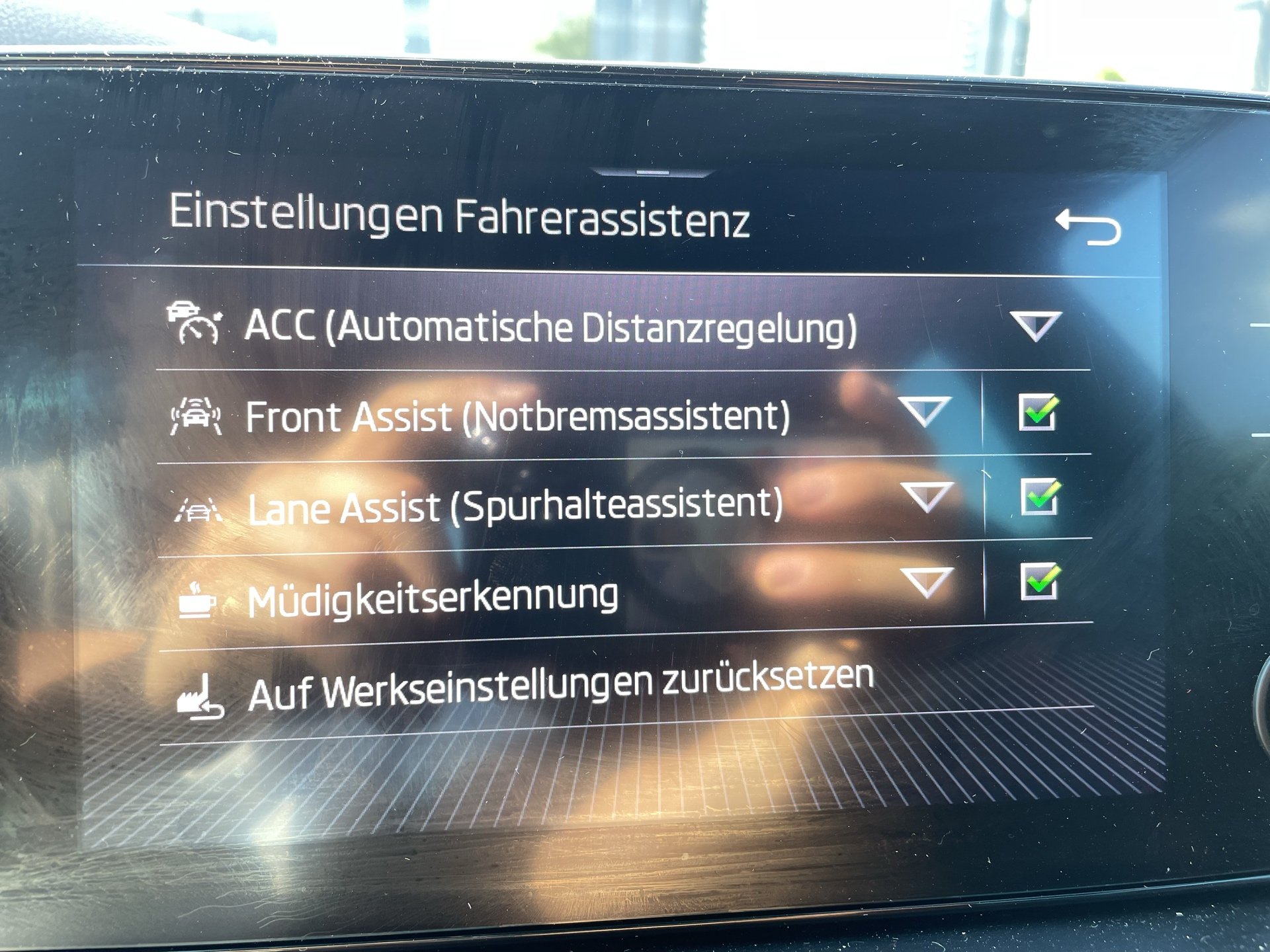 Skoda Kamiq 1.0 TSI Monte Carlo | Bild 17 von 24