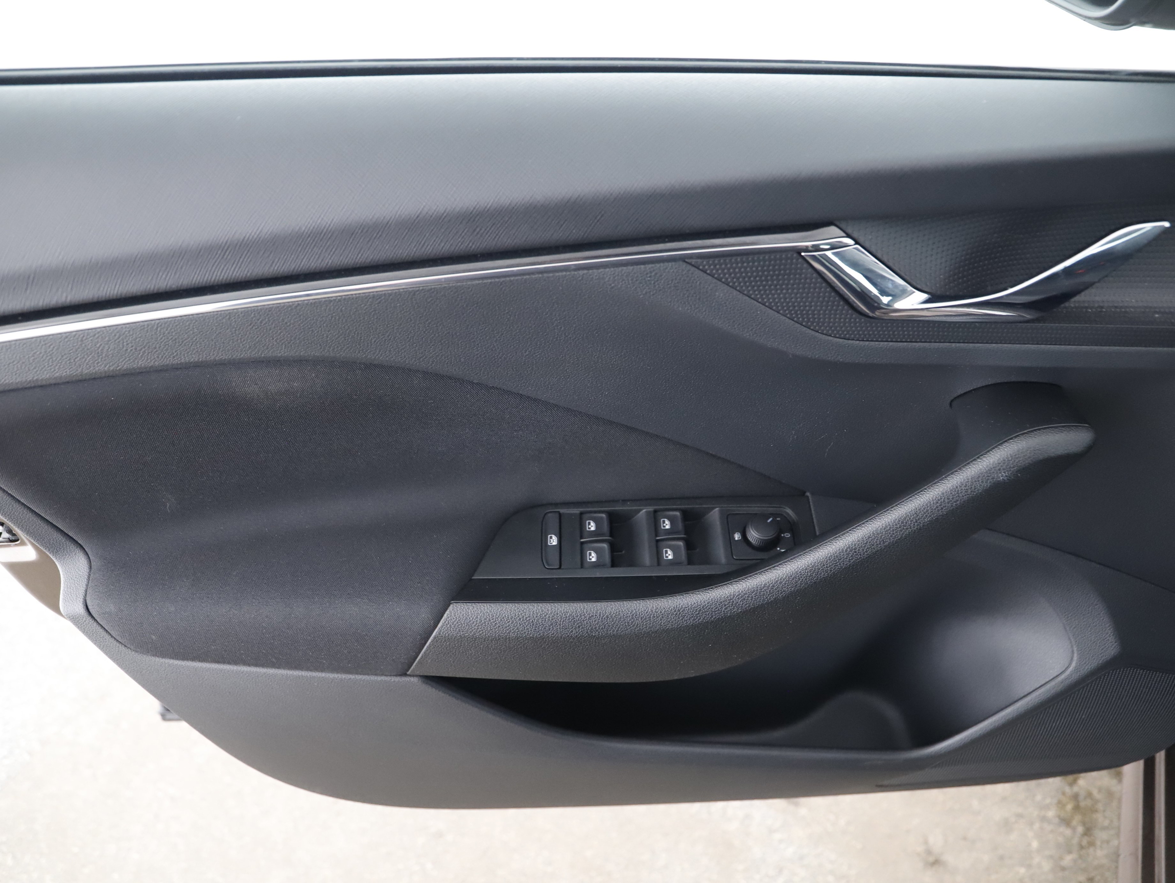 Skoda Kamiq 1.0 TSI Ambition | Bild 15 von 21