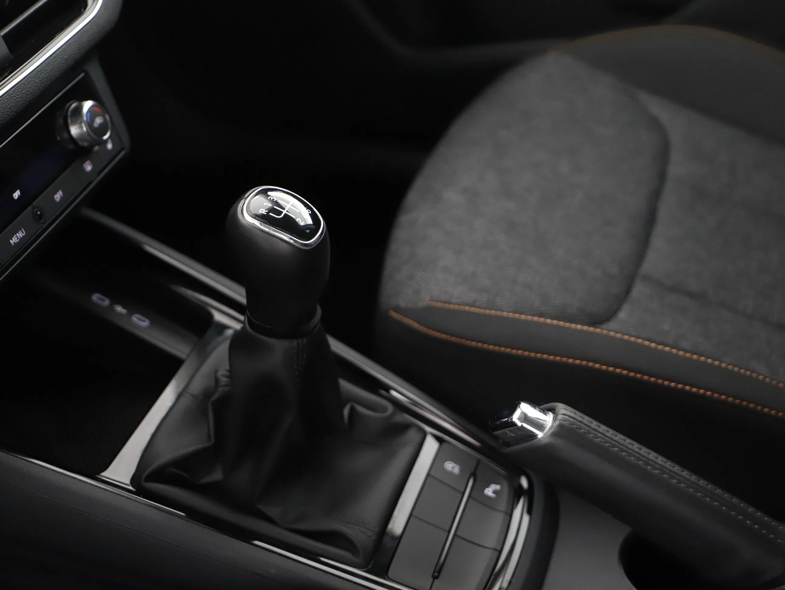 Skoda Kamiq 1.0 TSI Ambition | Bild 6 von 21