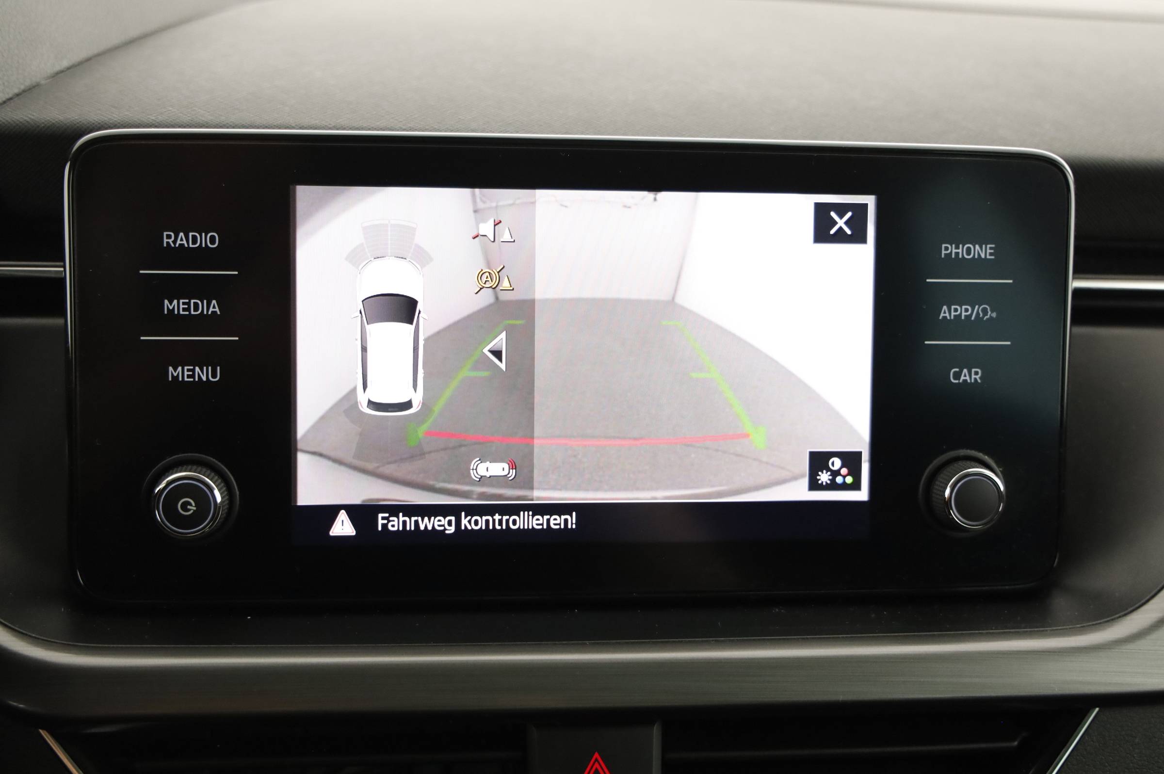 Skoda Kamiq 1.0 TSI Ambition | Bild 16 von 23