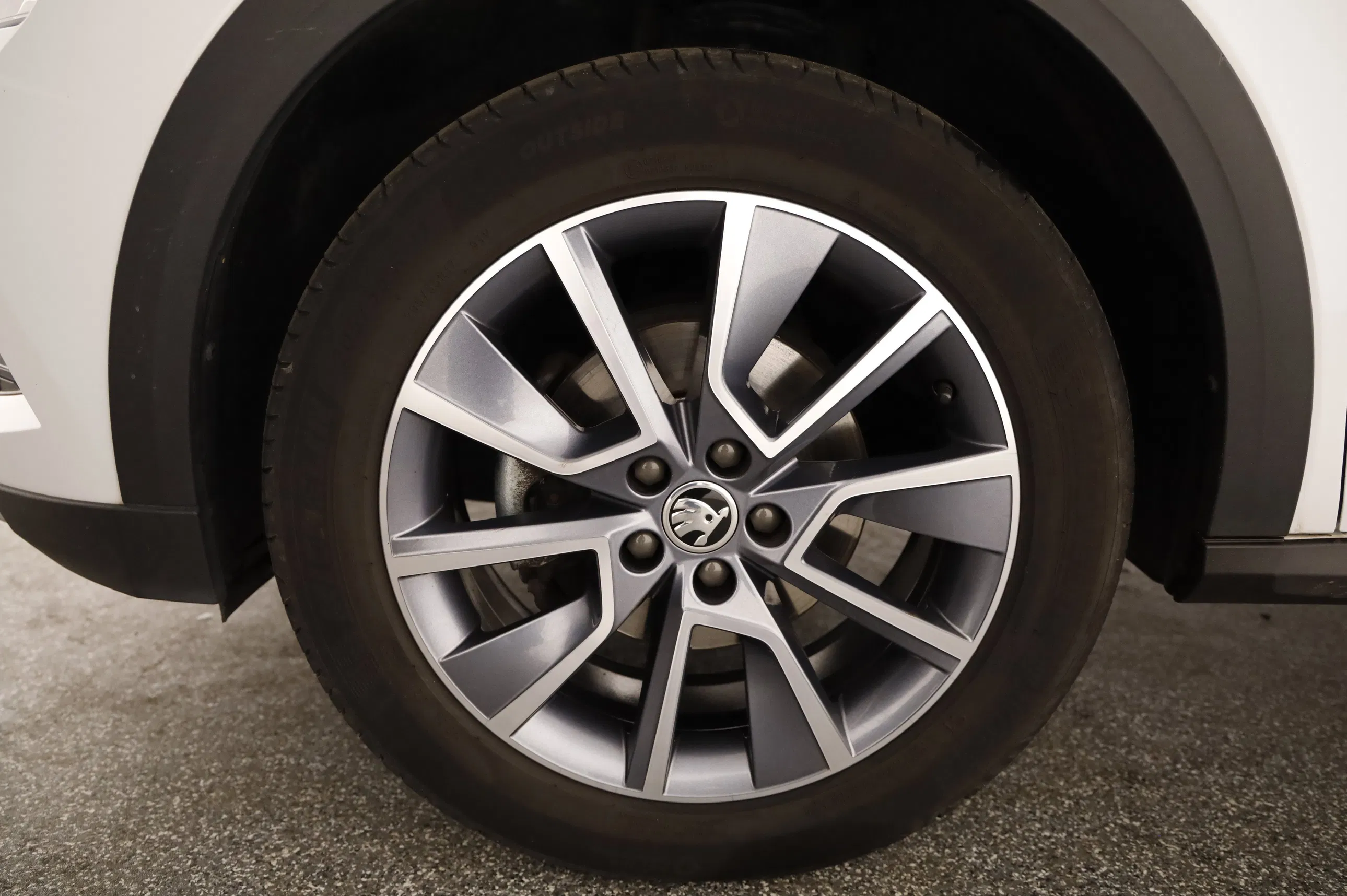 Skoda Kamiq 1.0 TSI Ambition | Bild 4 von 23