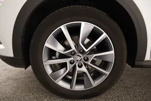 Skoda Kamiq 1.0 TSI Ambition | Thumbnail 4 von 23