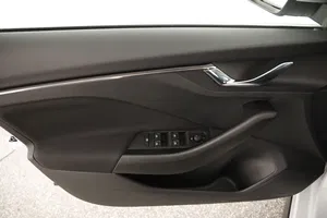 Skoda Kamiq 1.0 TSI Ambition | Thumbnail 5 von 23