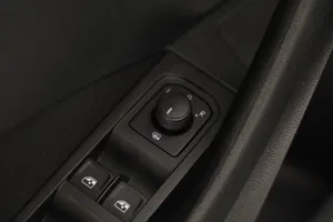 Skoda Kamiq 1.0 TSI Ambition | Thumbnail 6 von 23