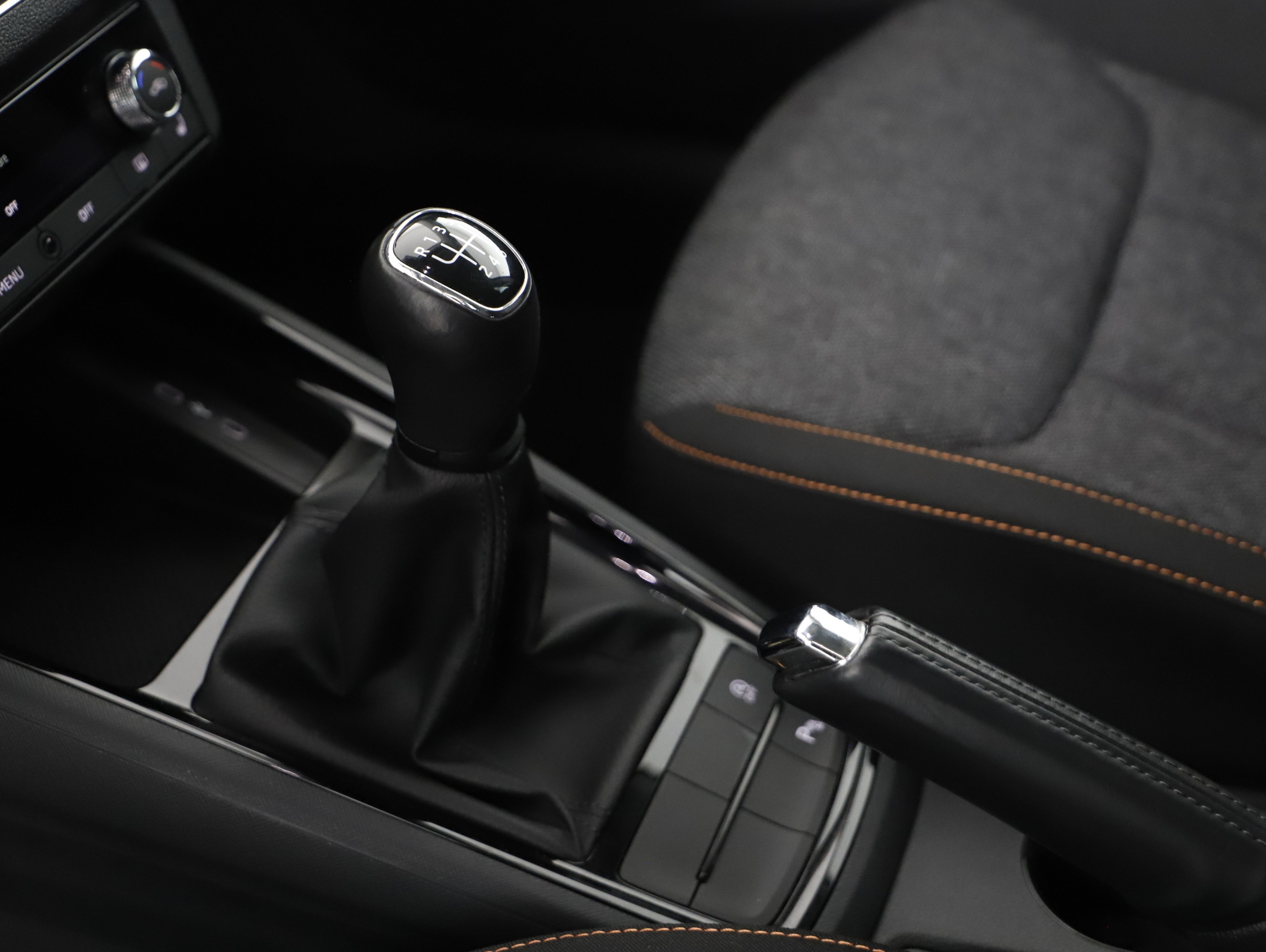 Skoda Kamiq 1.0 TSI Ambition | Bild 14 von 31