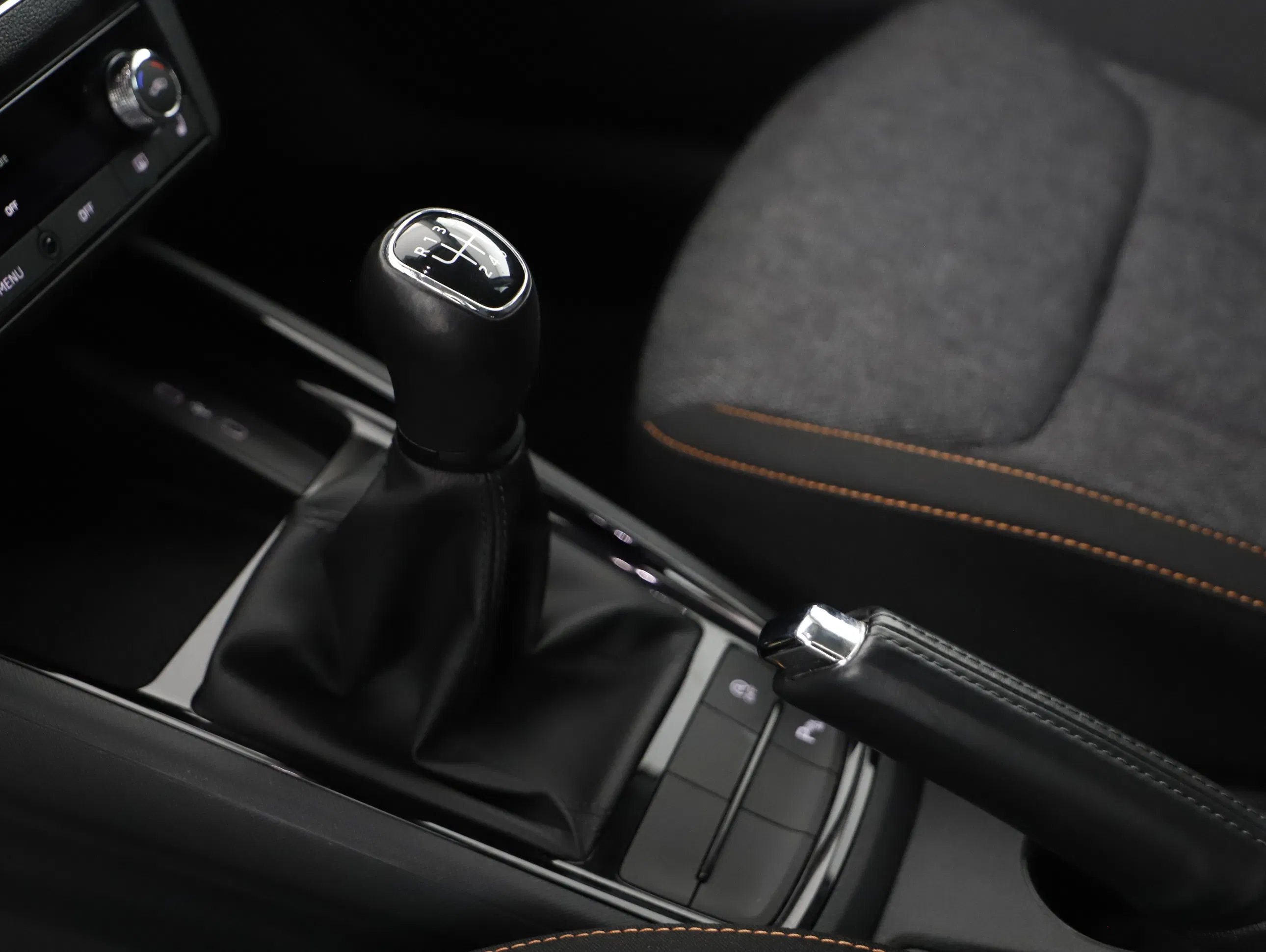 Skoda Kamiq 1.0 TSI Ambition | Bild 14 von 31