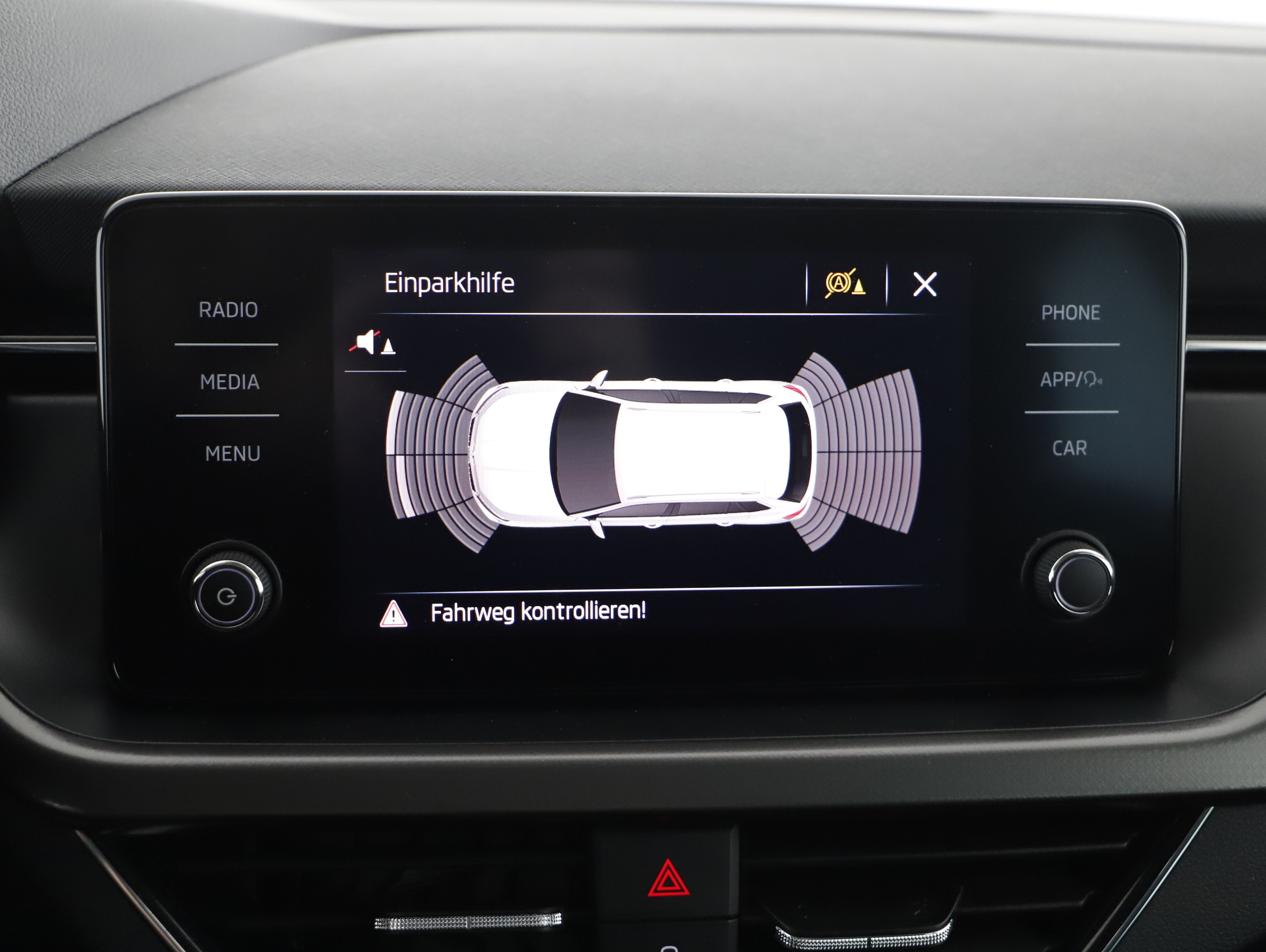 Skoda Kamiq 1.0 TSI Ambition | Bild 17 von 31