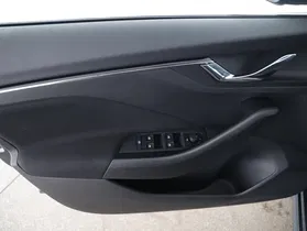 Skoda Kamiq 1.0 TSI Ambition | Thumbnail 4 von 31