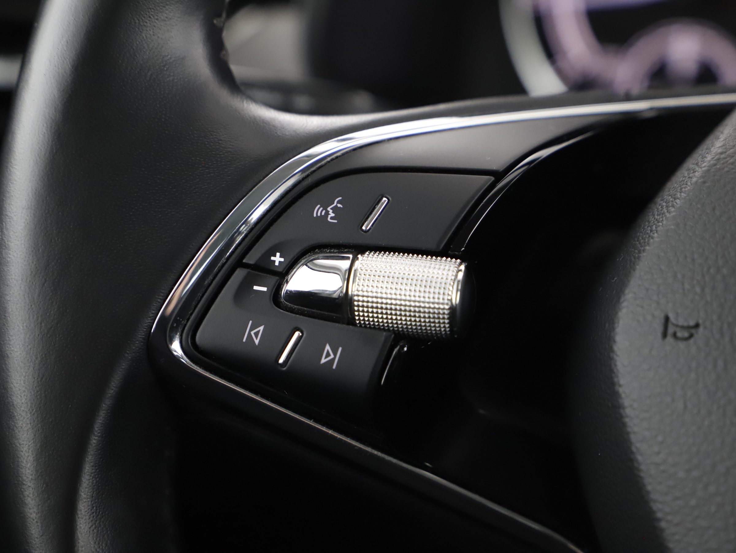 Skoda Kamiq 1.0 TSI Ambition | Bild 9 von 31