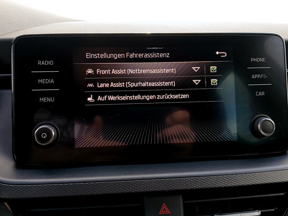 Skoda Kamiq 1.0 TSI SC | Bild 14 von 20