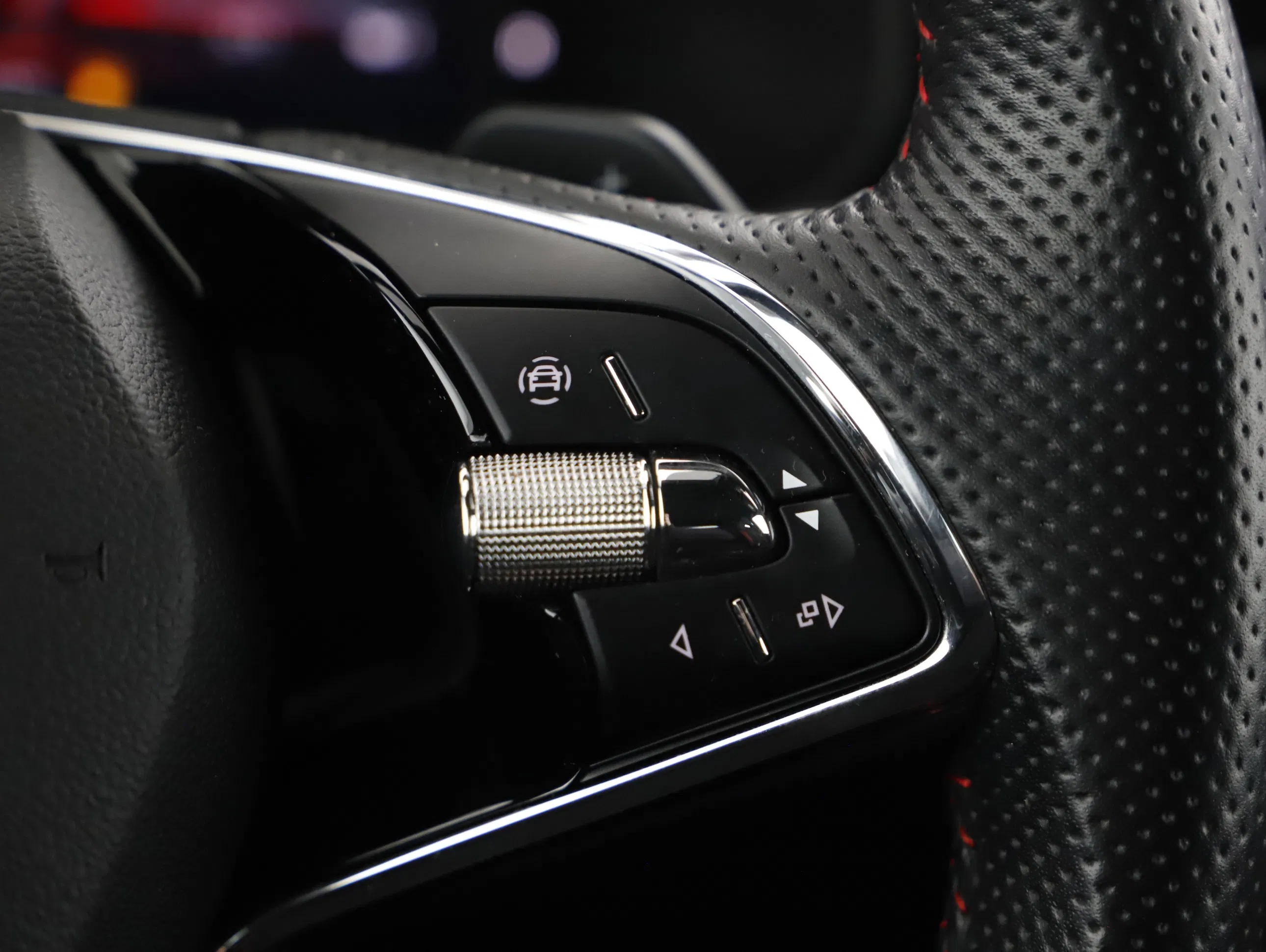 Skoda Kamiq 1.0 TSI Monte Carlo | Bild 12 von 21