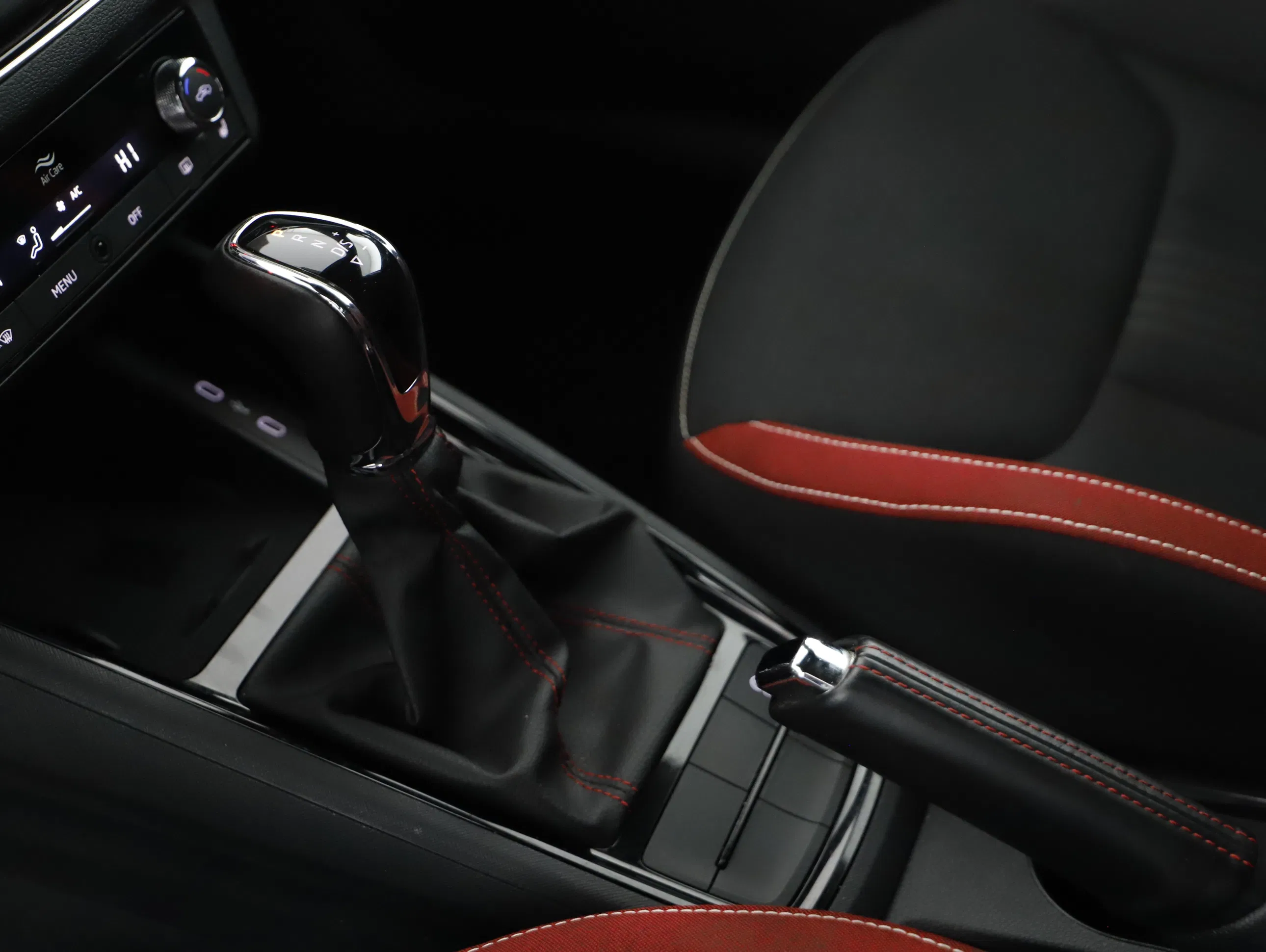 Skoda Kamiq 1.0 TSI Monte Carlo | Bild 5 von 21