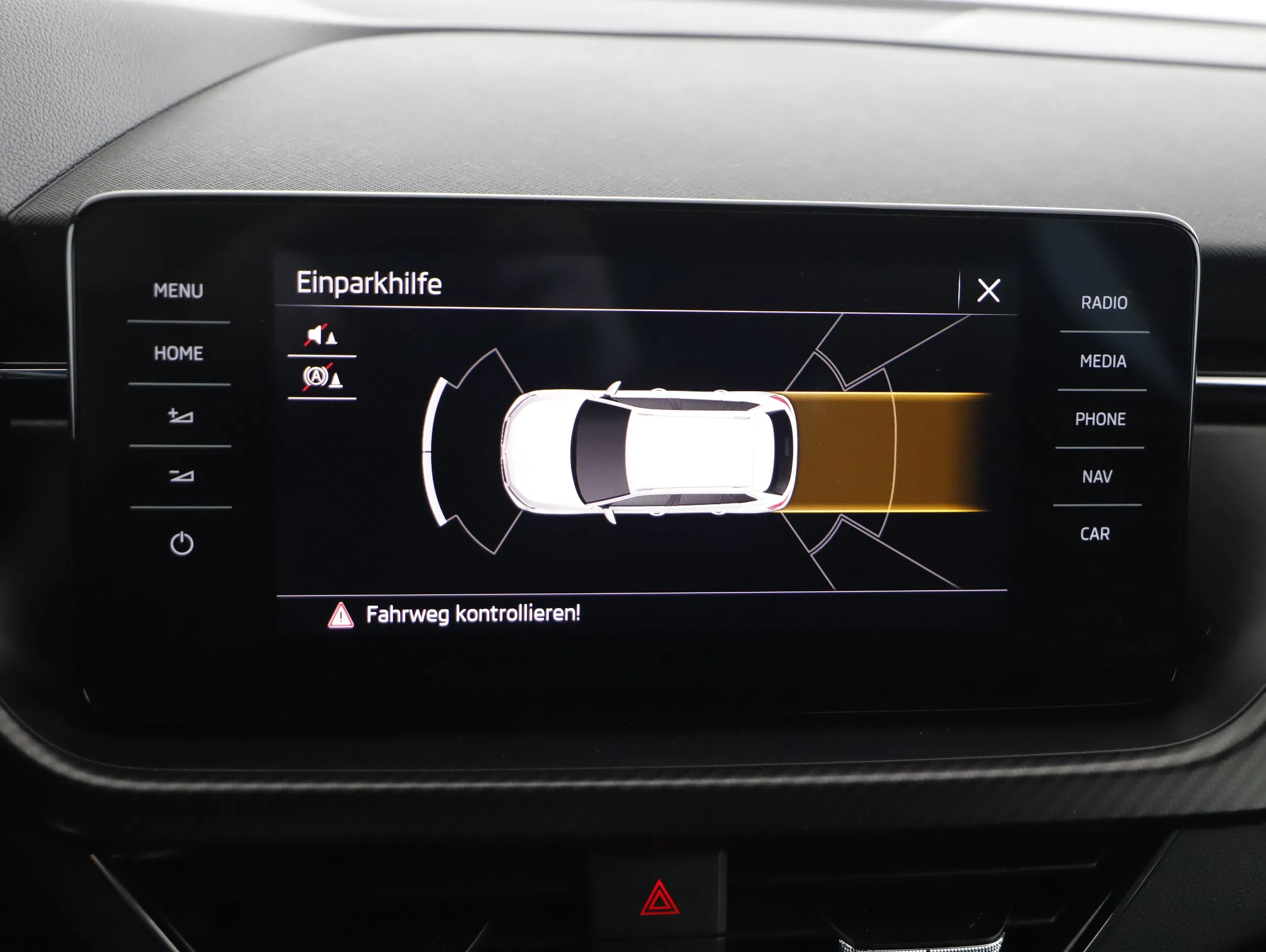 Skoda Kamiq 1.0 TSI Monte Carlo | Bild 9 von 21