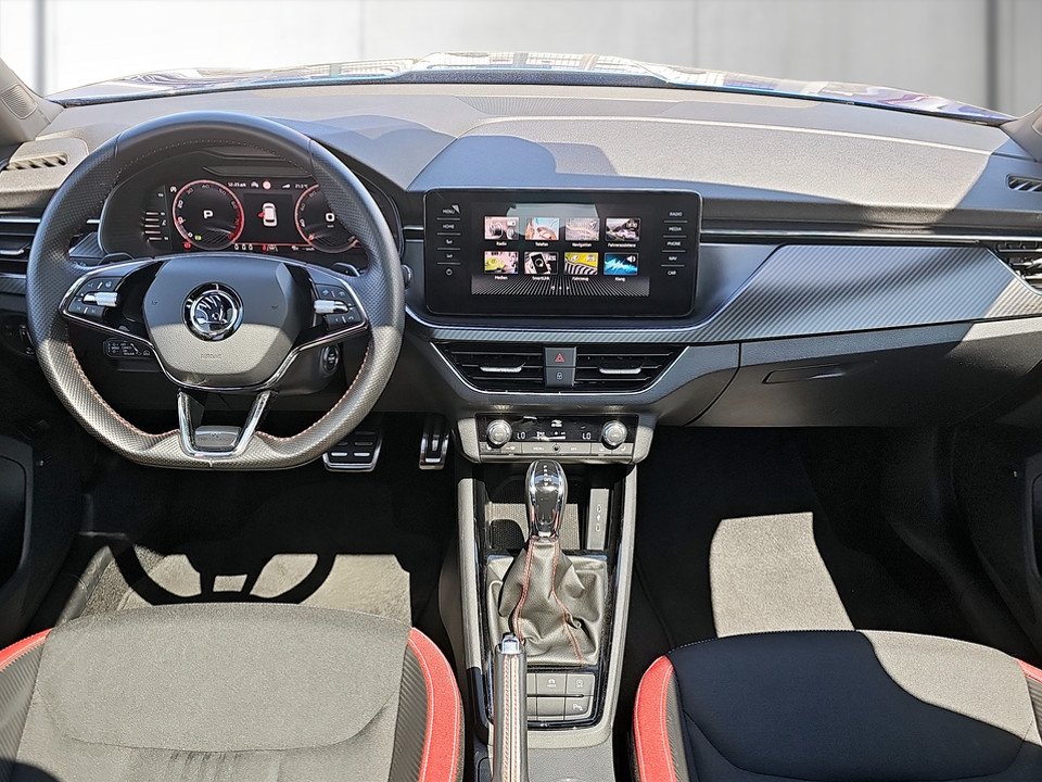 Skoda Kamiq 1.0 TSI Monte Carlo DSG | Bild 13 von 26