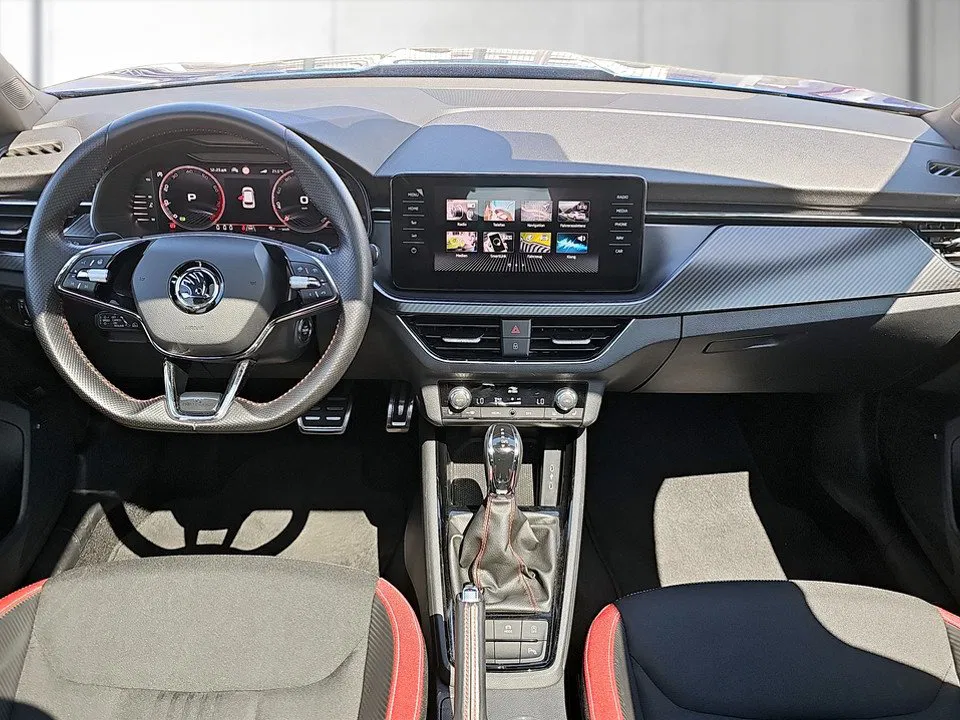 Skoda Kamiq 1.0 TSI Monte Carlo DSG | Bild 13 von 26