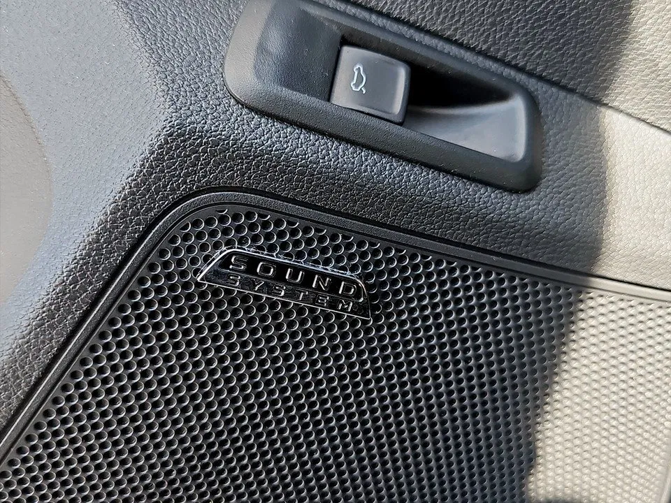 Skoda Kamiq 1.0 TSI Monte Carlo DSG | Bild 8 von 26