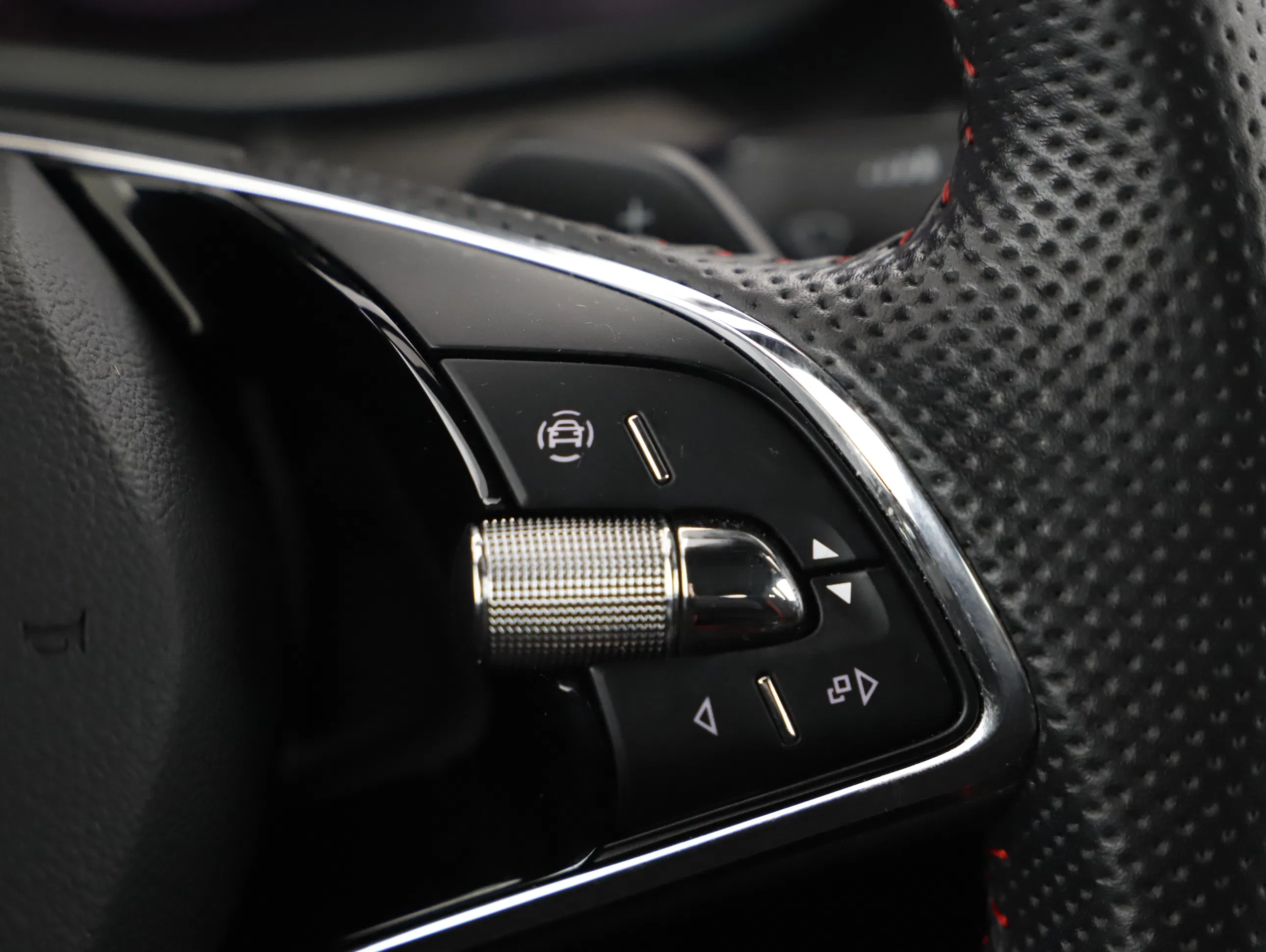 Skoda Kamiq 1.0 TSI Monte Carlo | Bild 20 von 27