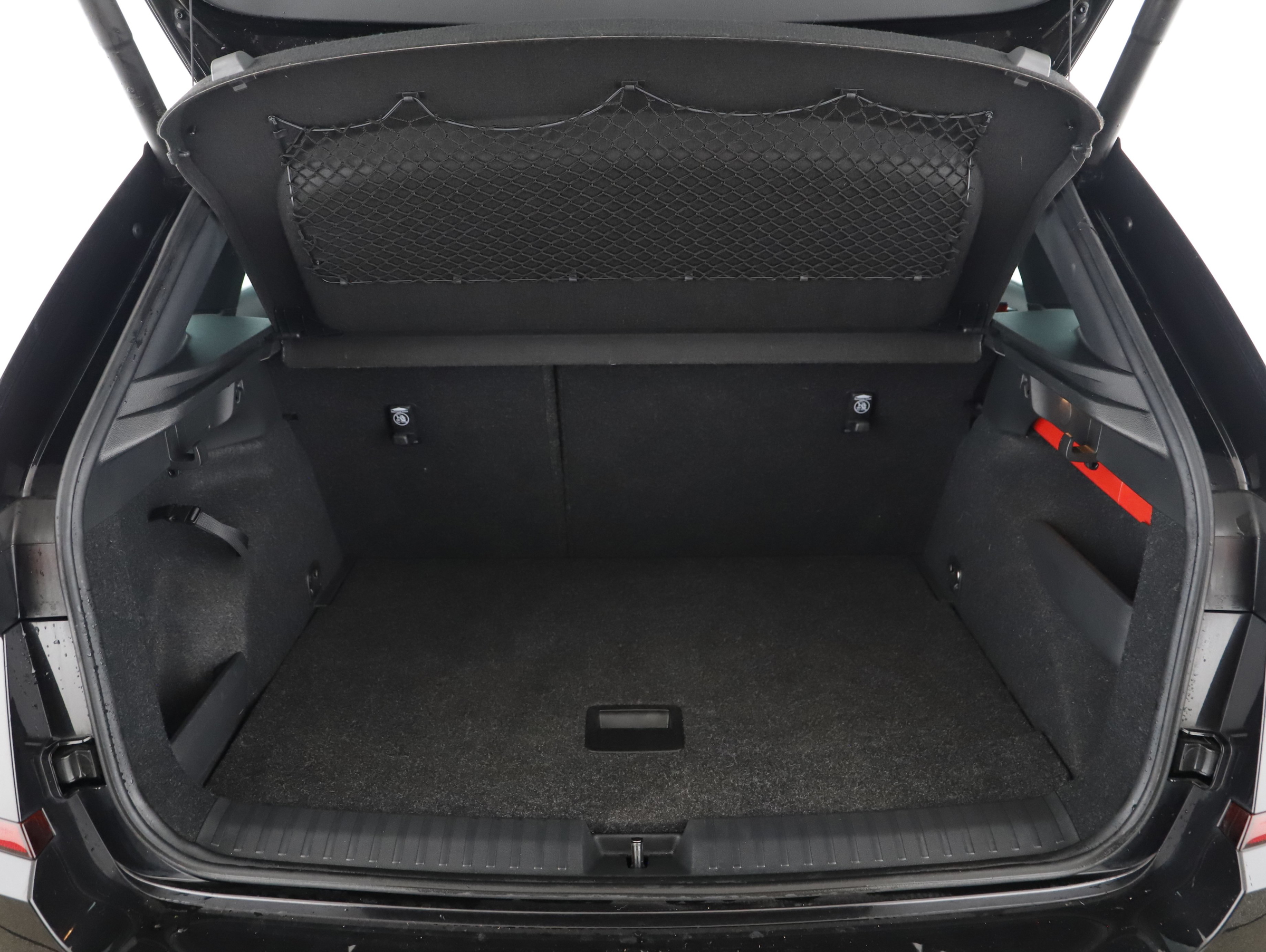 Skoda Kamiq 1.0 TSI Monte Carlo | Bild 25 von 27