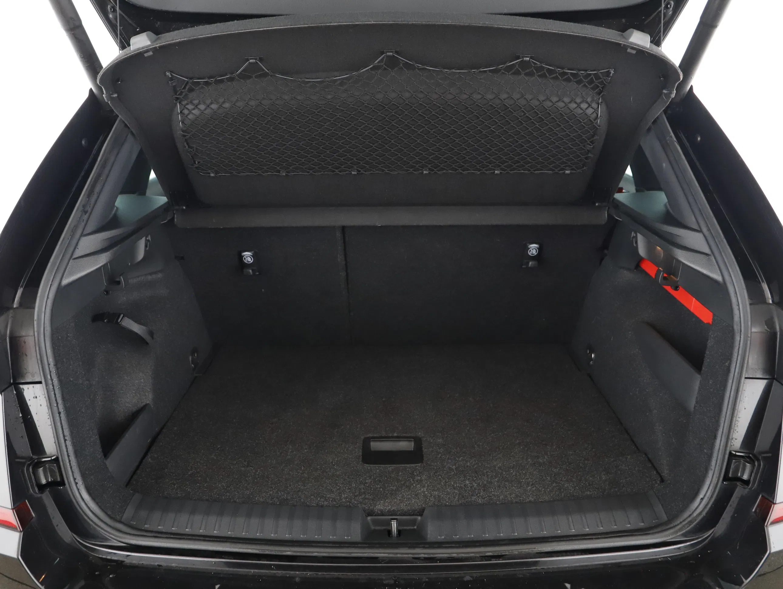 Skoda Kamiq 1.0 TSI Monte Carlo | Bild 25 von 27