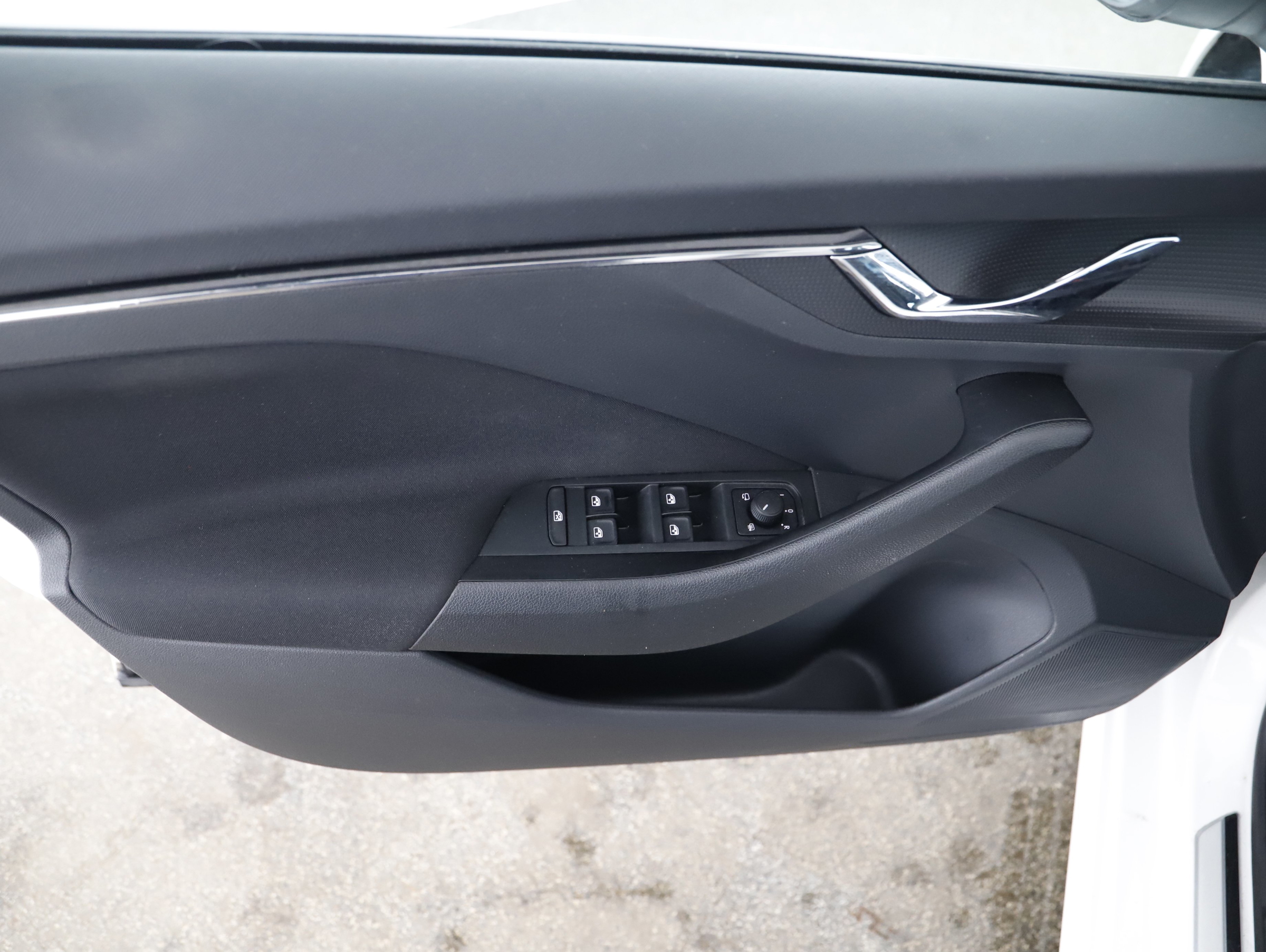 Skoda Kamiq 1.0 TSI Ambition | Bild 4 von 20