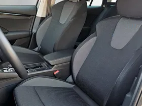 Skoda Octavia Combi 1.5 TSI Selection | Thumbnail 10 von 23