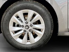 Skoda Octavia Combi 1.5 TSI mHEV 85 kW Selection | Thumbnail 6 von 26
