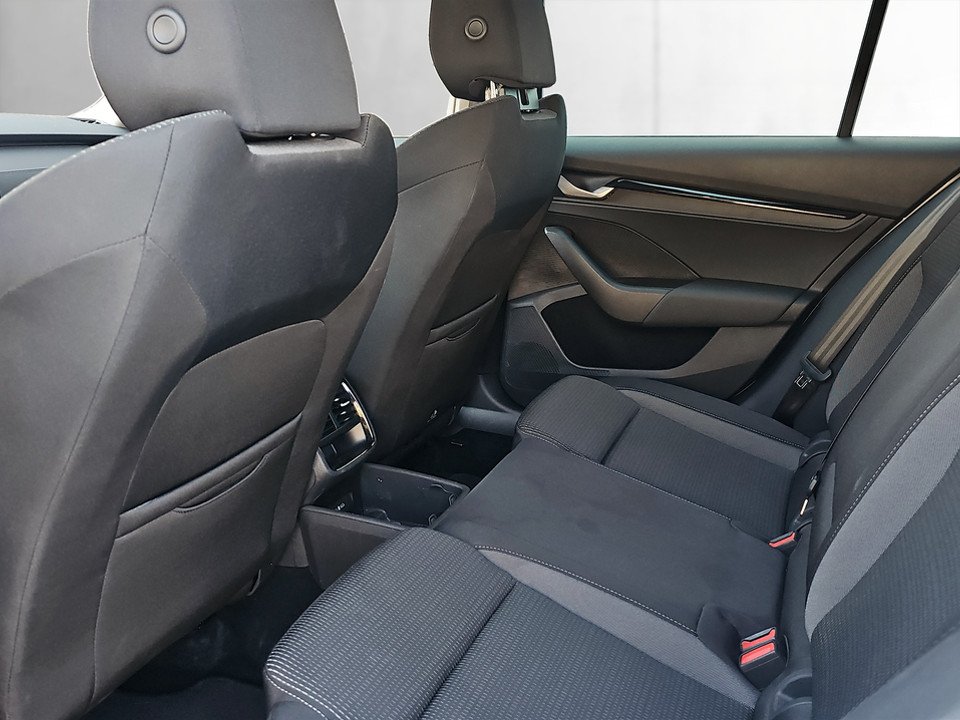 Skoda Octavia Combi 1.5 TSI Selection | Bild 21 von 24