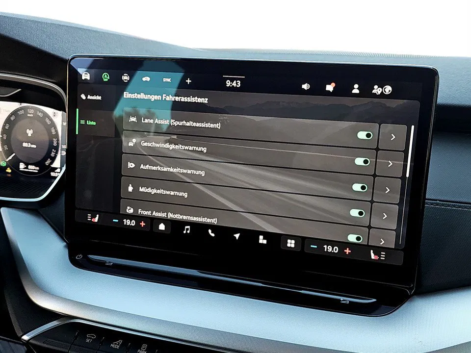 Skoda Octavia Combi 1.5 TSI Selection | Bild 18 von 24