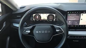 Skoda Octavia Combi 1.5 TSI Selection | Thumbnail 12 von 24