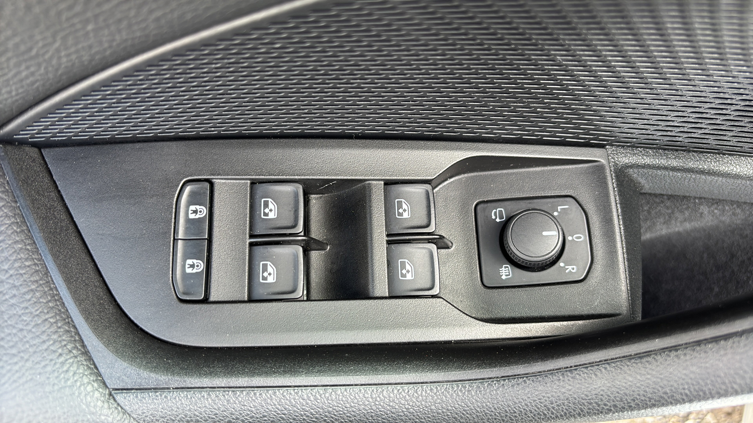 Skoda Octavia Combi 1.5 eTSI | Bild 9 von 29