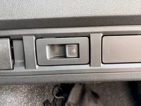 Skoda Octavia Combi 1.5 eTSI | Thumbnail 28 von 29
