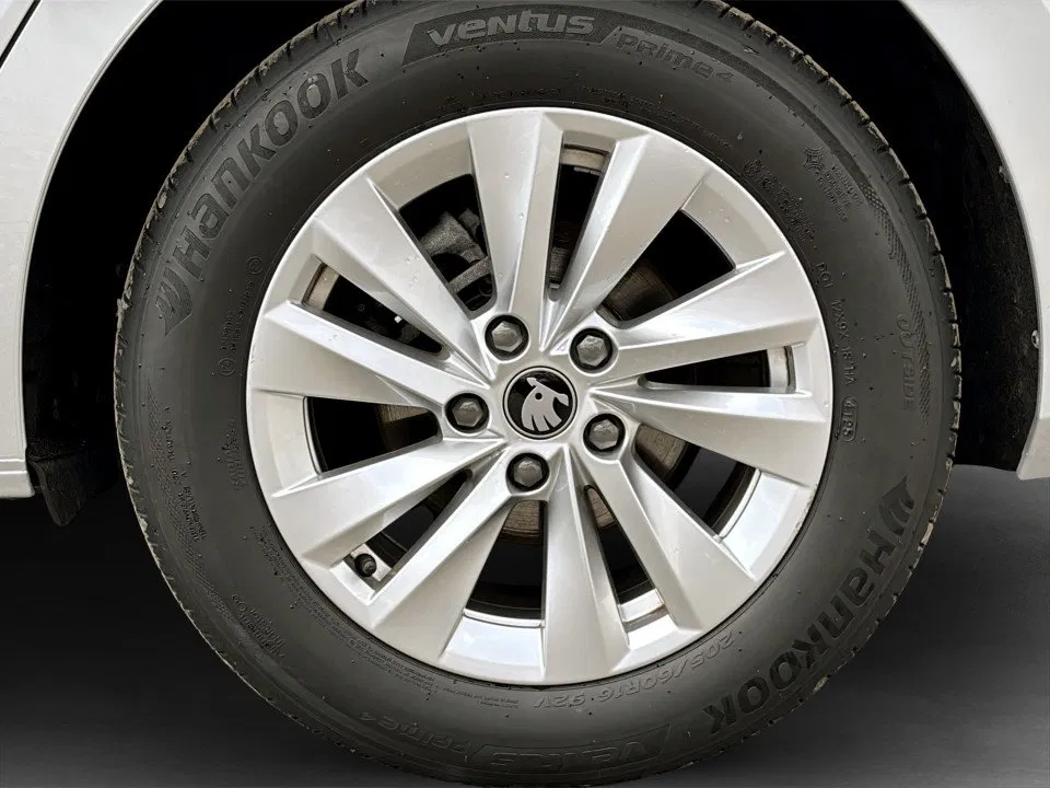 Skoda Octavia Combi 1.5 eTSI | Bild 7 von 29
