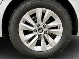 Skoda Octavia Combi 1.5 eTSI | Thumbnail 7 von 29