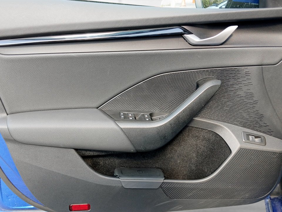 Skoda Octavia Combi 1.5 TSI DSG Selection | Bild 7 von 22