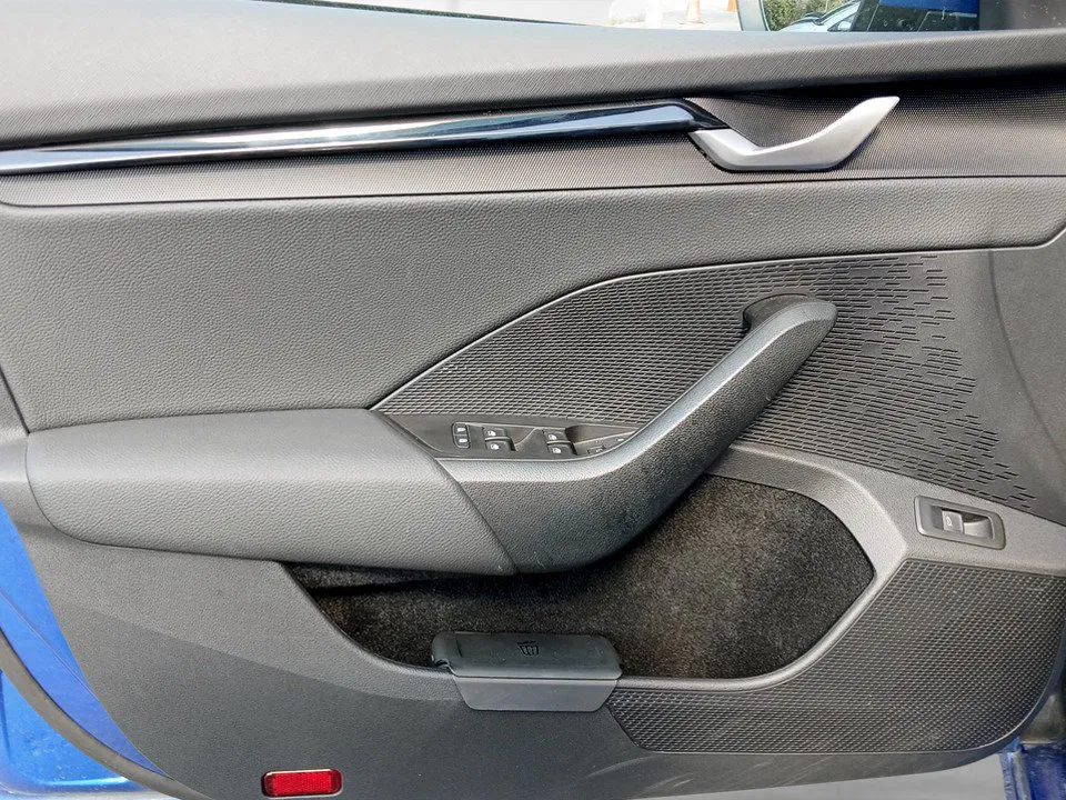 Skoda Octavia Combi 1.5 TSI DSG Selection | Bild 7 von 22