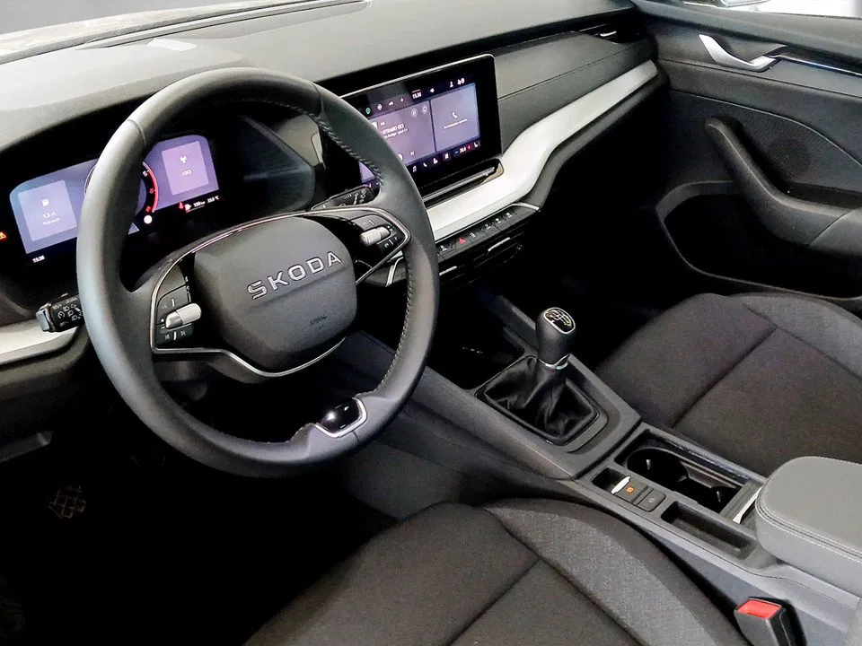 Skoda Octavia Combi 1.5 TSI DSG Essence | Bild 12 von 25