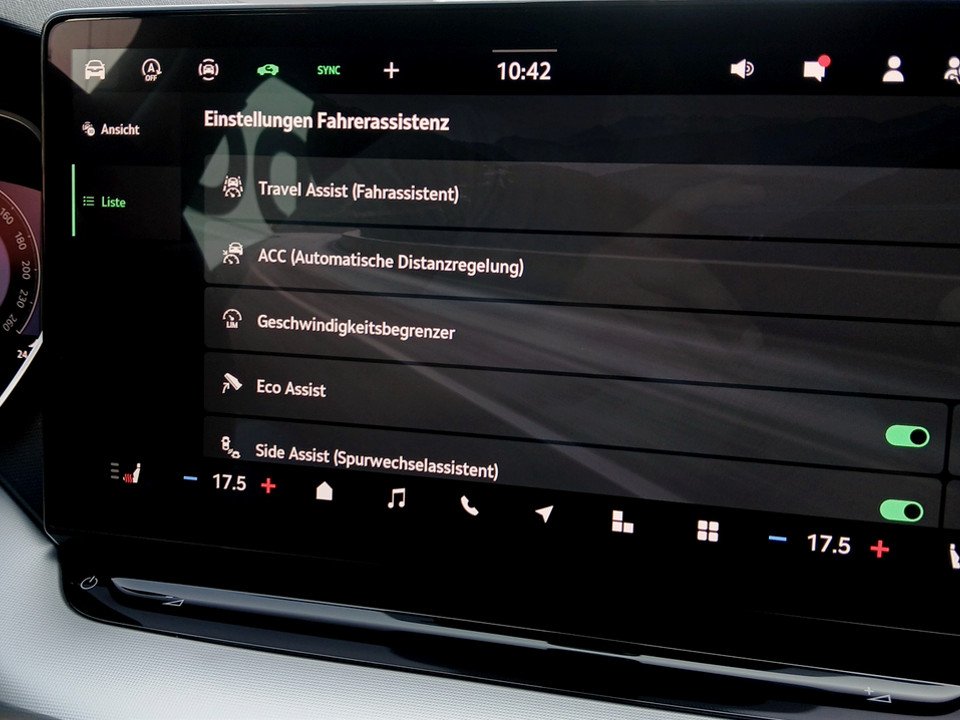Skoda Octavia Combi 1.5 TSI DSG Selection | Bild 19 von 25