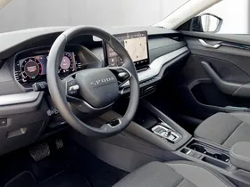 Skoda Octavia Combi 1.5 TSI DSG Selection | Thumbnail 10 von 25