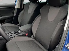 Skoda Octavia Combi 1.5 TSI DSG Selection | Thumbnail 8 von 22