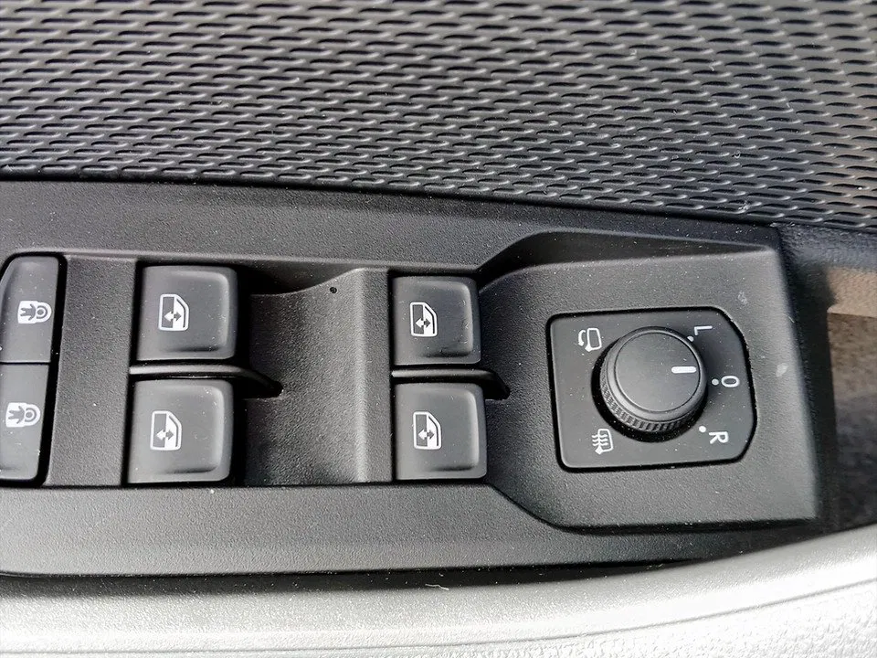 Skoda Octavia Combi 1.5 TSI DSG Selection | Bild 14 von 22