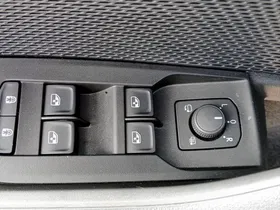 Skoda Octavia Combi 1.5 TSI DSG Selection | Thumbnail 14 von 22