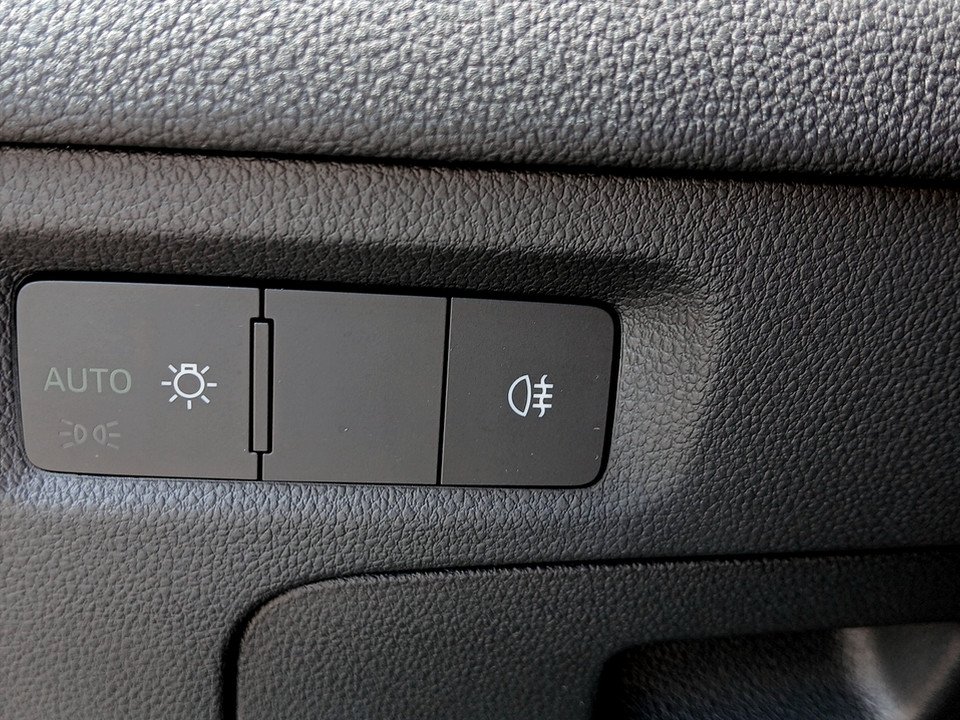 Skoda Octavia Combi 1.5 TSI DSG Selection | Bild 15 von 22