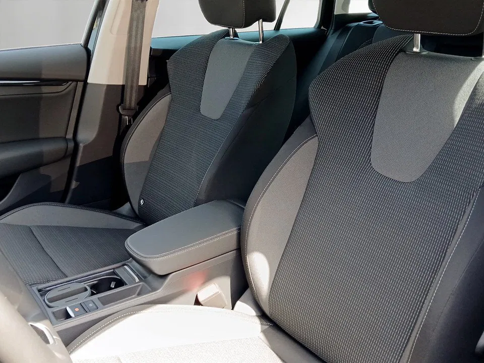 Skoda Octavia Combi 1.5 TSI DSG Selection | Bild 6 von 22