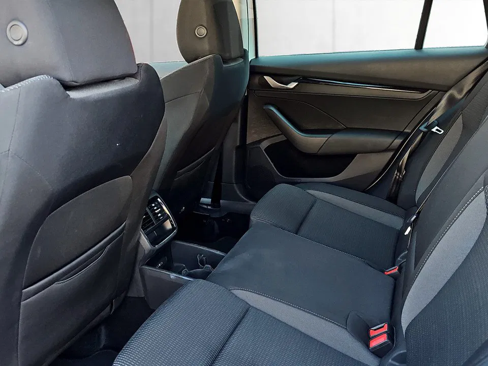 Skoda Octavia Combi 1.5 TSI Selection | Bild 21 von 24