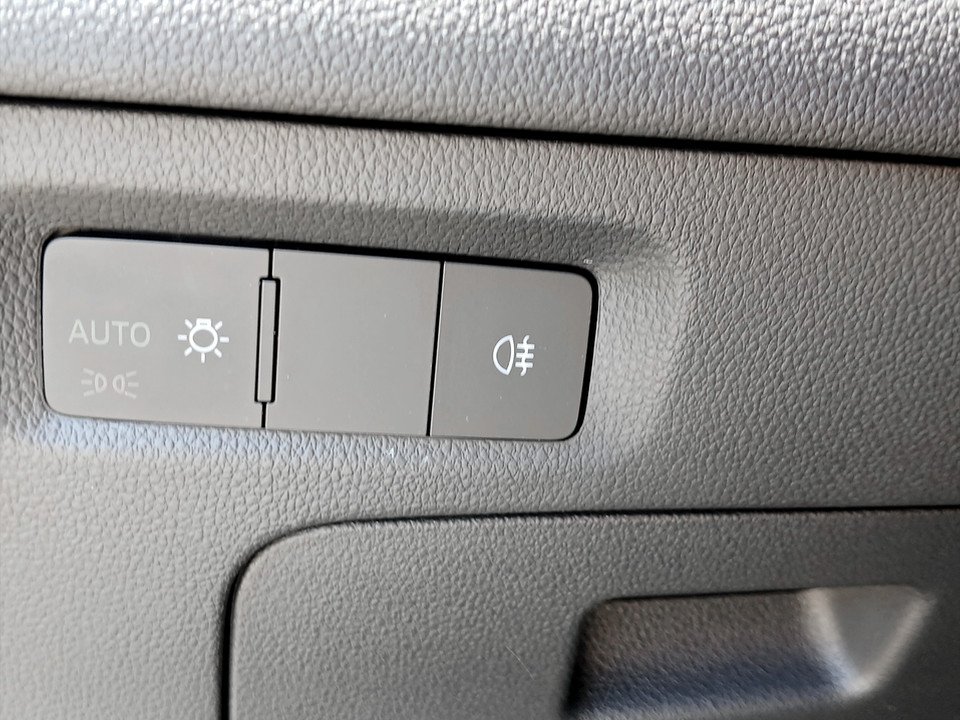 Skoda Octavia Combi 1.5 TSI Essence | Bild 9 von 21