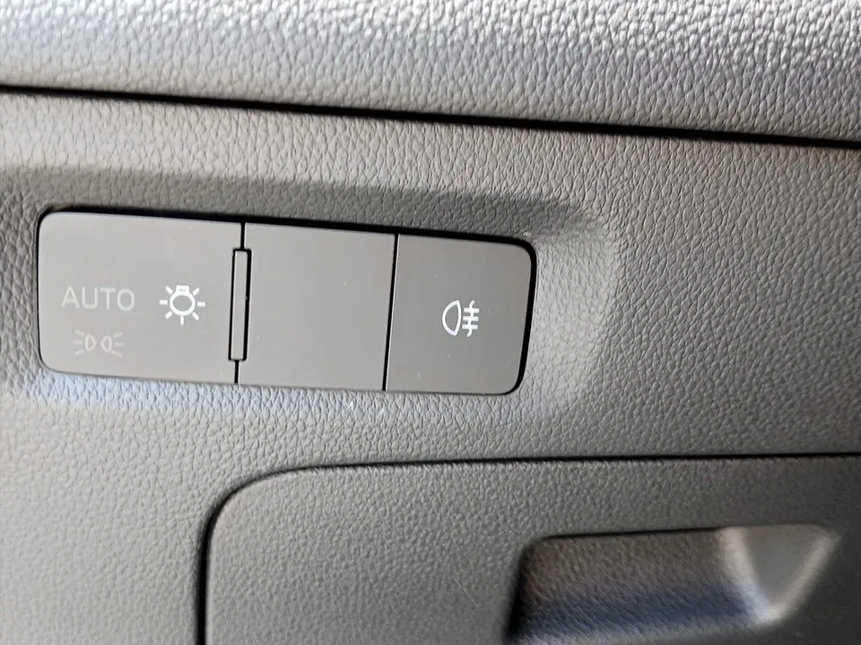 Skoda Octavia Combi 1.5 TSI Essence | Bild 9 von 21