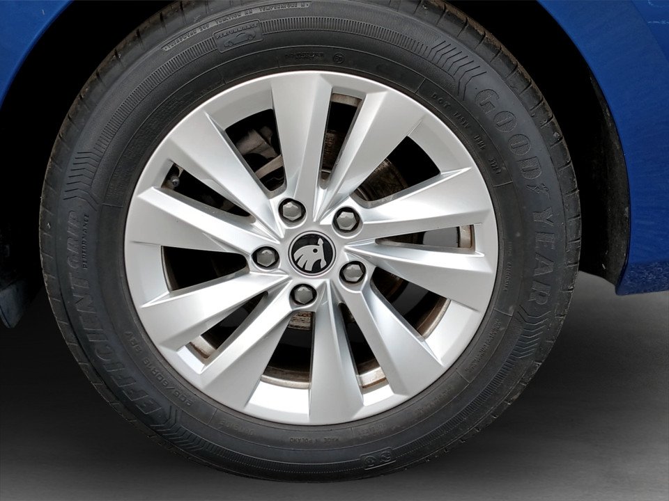 Skoda Octavia Combi 1.5 TSI mHEV 85 kW Selection | Bild 4 von 21