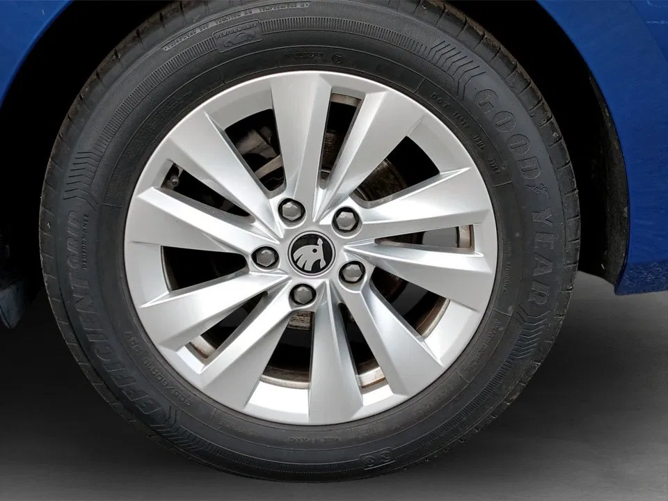 Skoda Octavia Combi 1.5 TSI mHEV 85 kW Selection | Bild 4 von 21